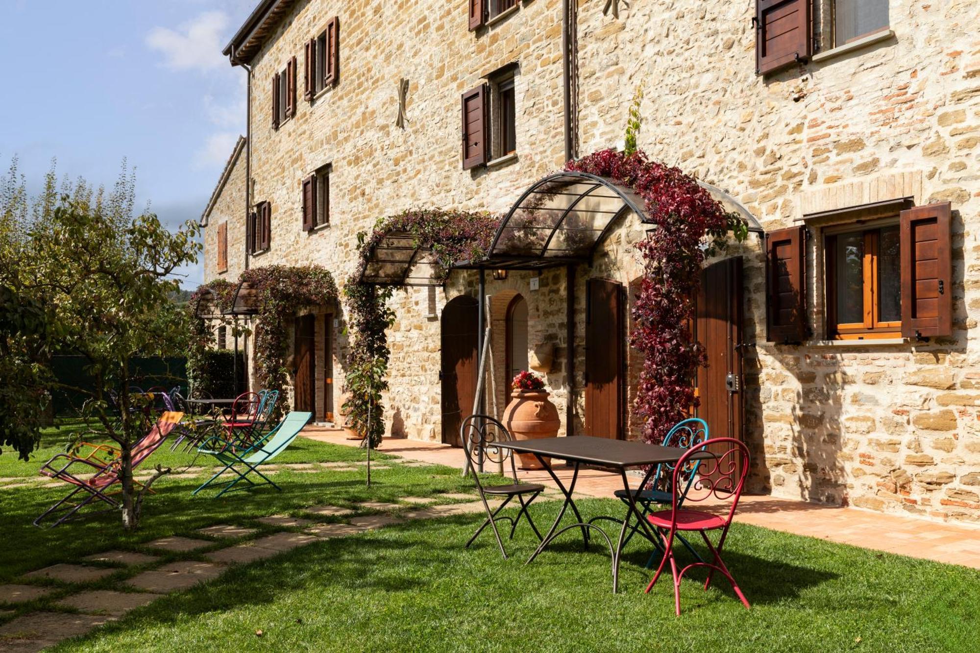 Agriturismo I Gelsi Di Santa Cristina Gubbio Exteriör bild